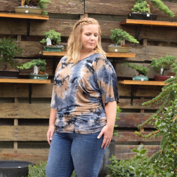 Oversized Tie Dye Tee - Picture 1 of 2